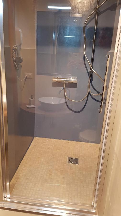 Domus Roma Hotel Екстериор снимка